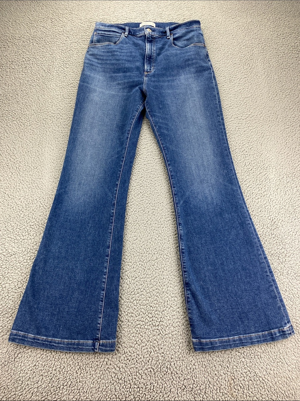 Abercrombie & Fitch The Flare Ultra High Rise Jeans   |  Size: 32/14L